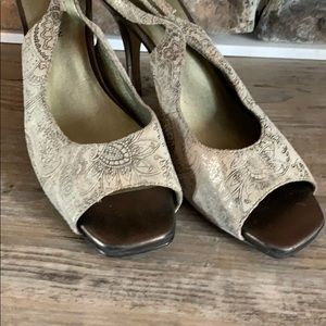 Anne Klein Amber heels